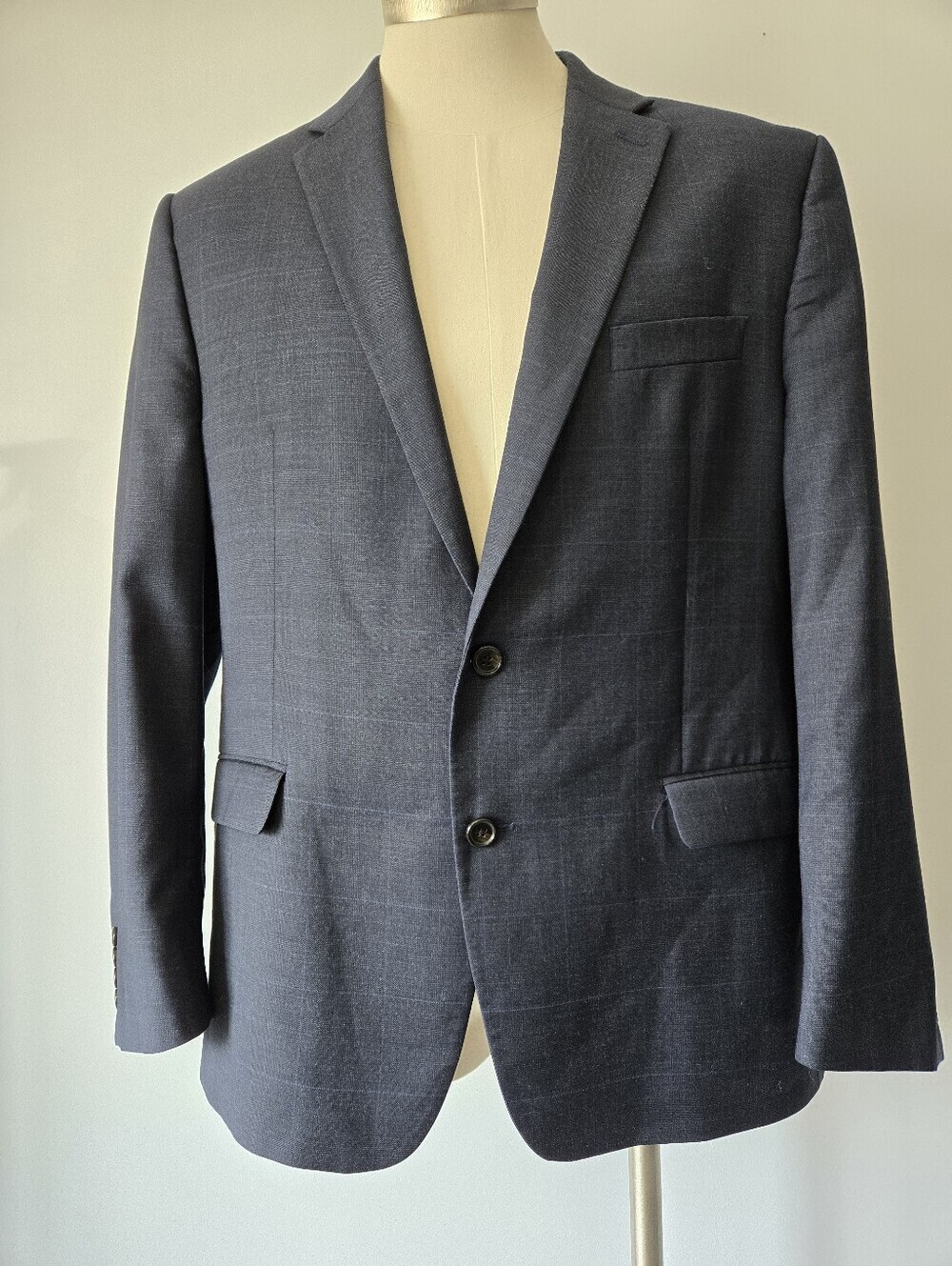 Lauren Ralph Lauren Navy Windowpane 100% Wool Blazer. 44R